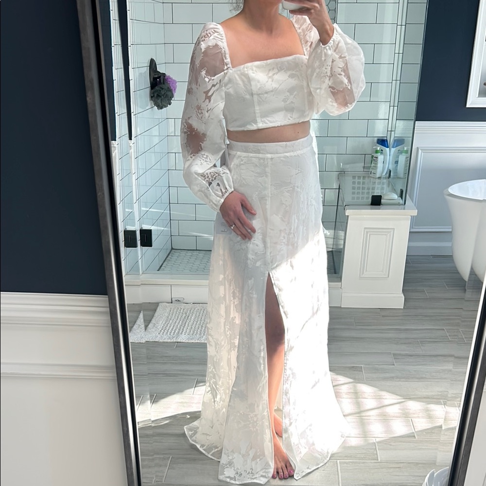 Elegant White Lace Two-Piece Set